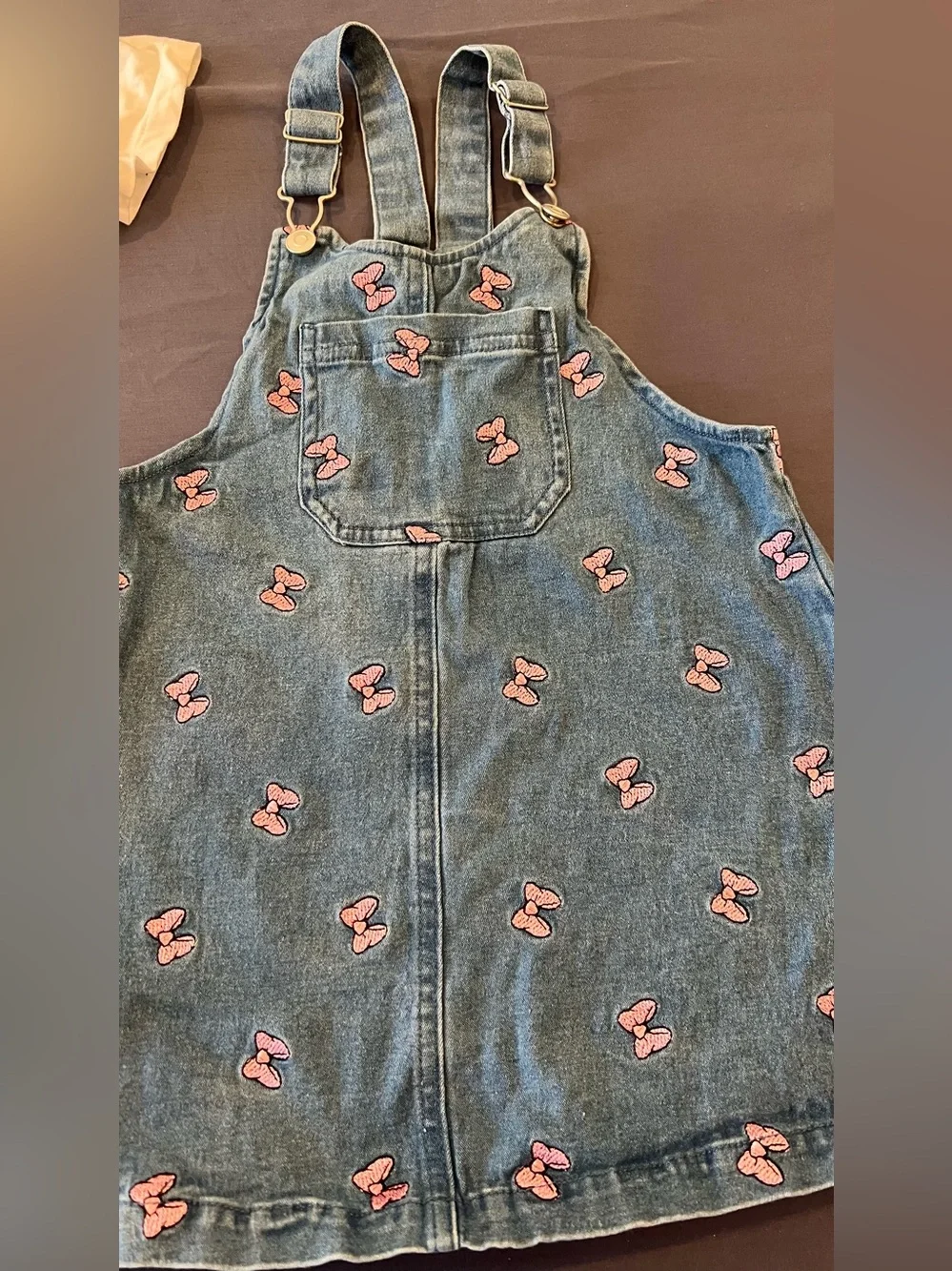 Girls Minnie Mouse Tee & Denim Pinafore Set - White, Gray, Blue with size 4T